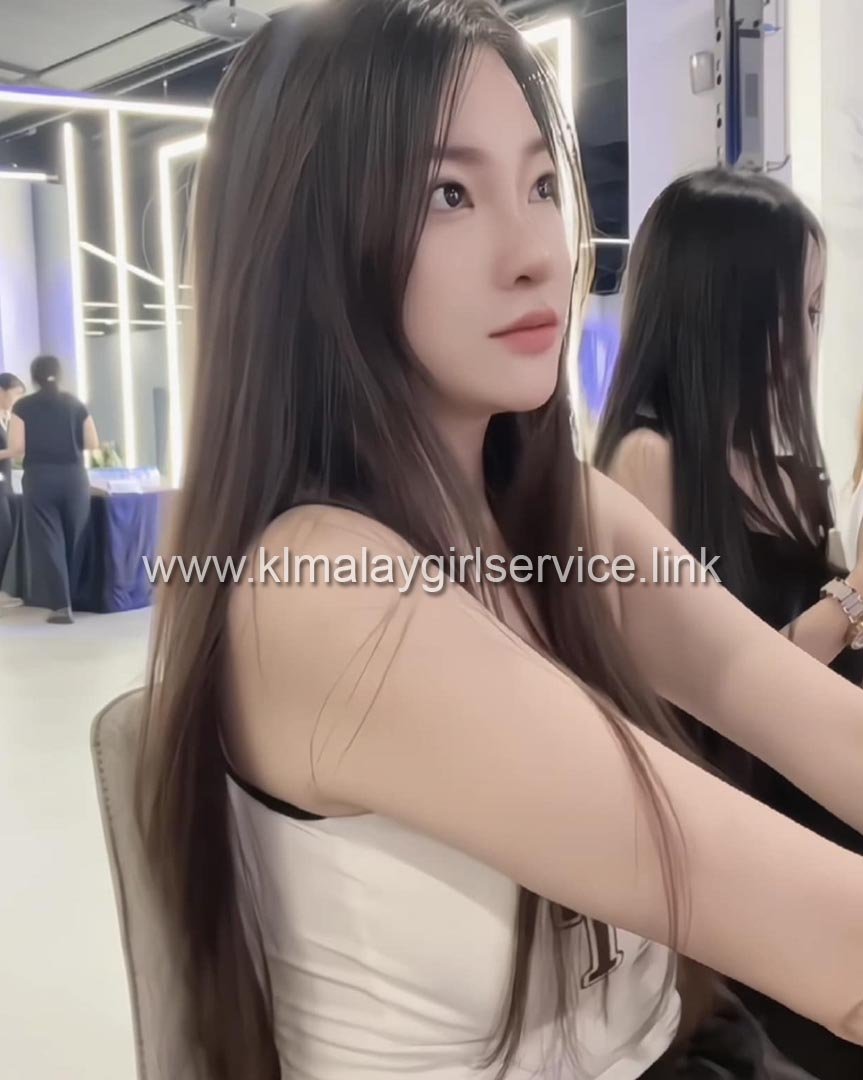 Chinese Escort - Min Min