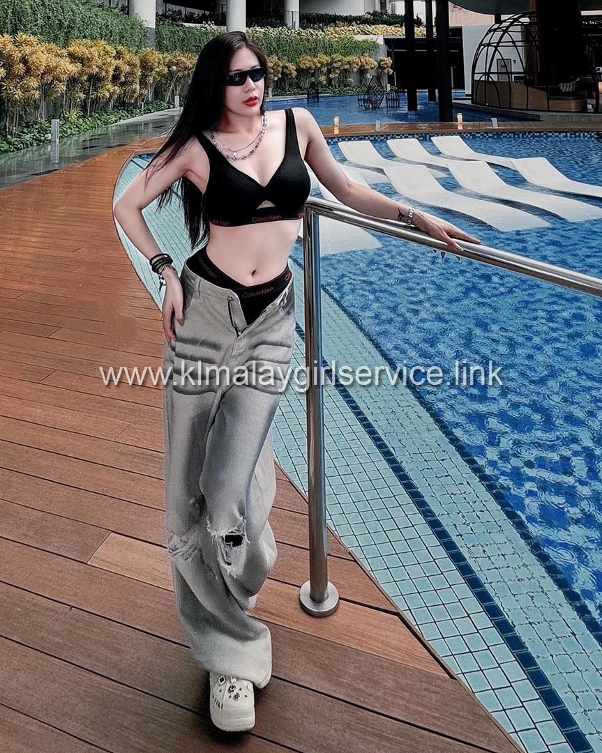Vietnam Escort - Huong